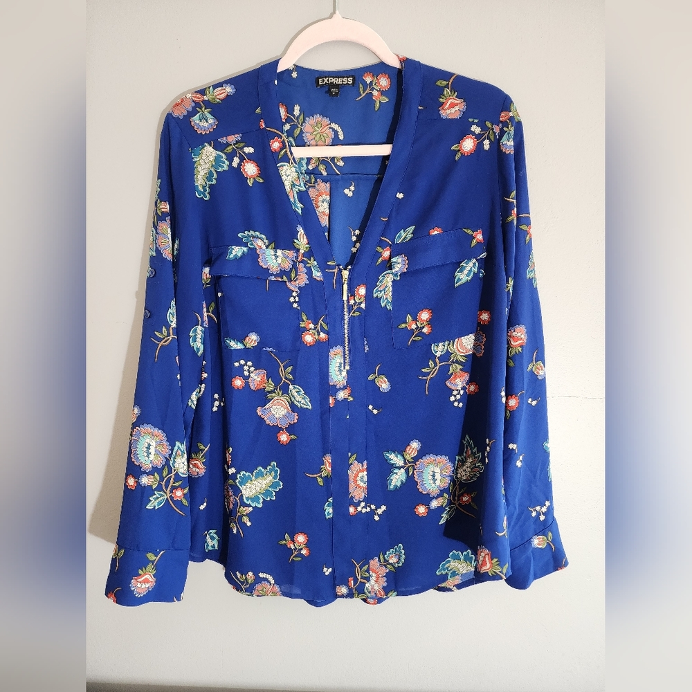 EXPRESS - LG - FLORAL PRINT ON ROYAL BLUE - ZIPPER DETAIL